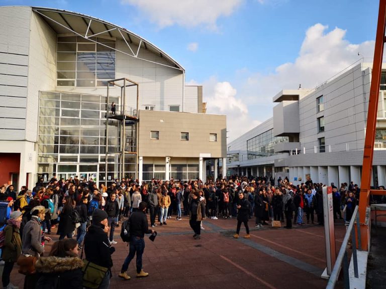 P8 ! Debout ! Soulève-toi !