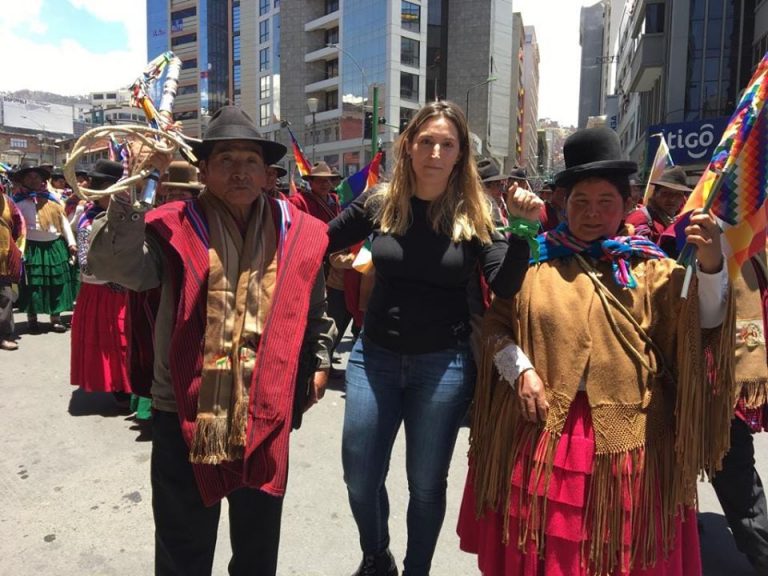 Manuela Castañeira participe à la résistance contre la dictature en Bolivie