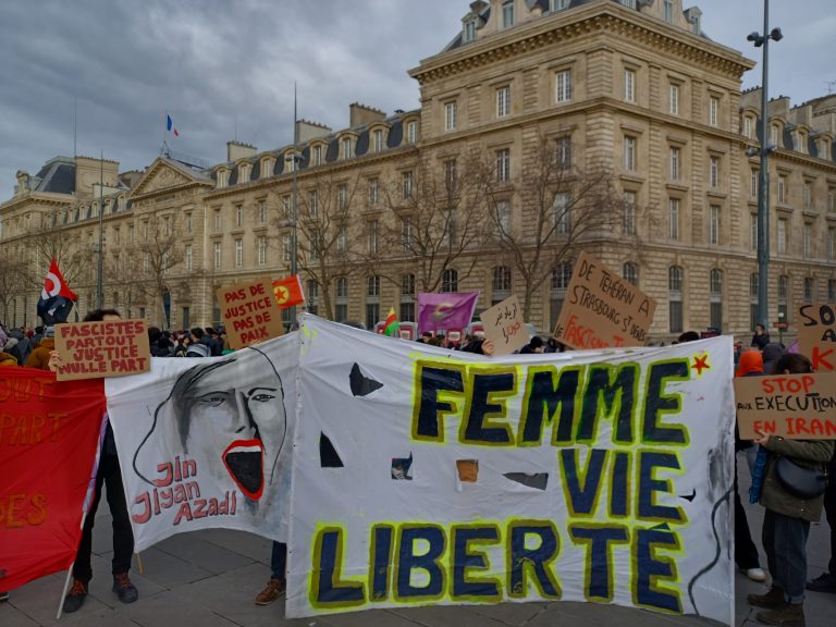 Attentat terroriste de Paris contre les Kurdes : frappe raciste ou crime commandité ?