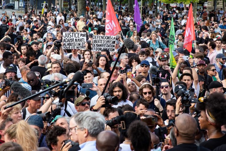 L&rsquo;Etat français surenchérit sur sa politique raciste