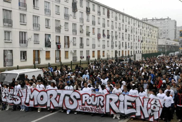 20 ans après la mort de Zyed et Bouna, la police tue toujours de sang froid