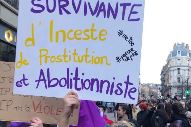 agression-manif Manifestation féministe à Paris