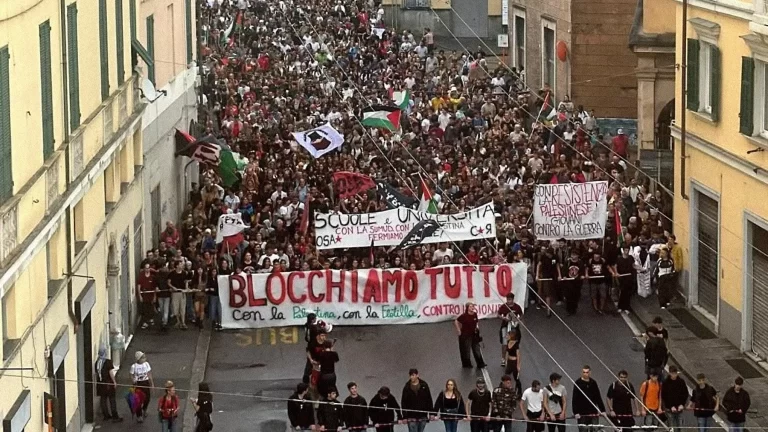 Italie : Des manifestations massives contre Meloni et en solidarité avec la Palestine